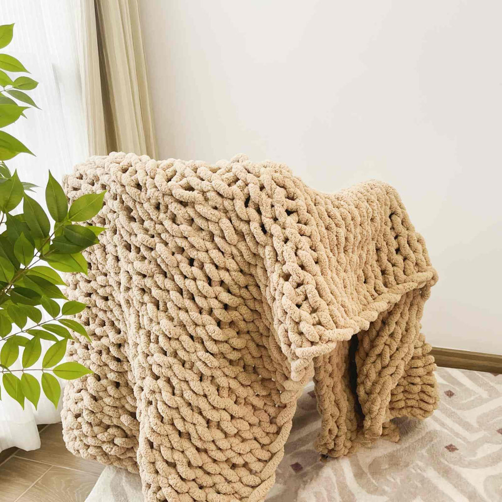 Soft Chunky Knit Throw Blanket for Couch, Cozy Warm Knitted Blankets | Hand Knit with Jumbo Chenille, Lightweight Warm Fluffy Decor for Women, Mom, Her & Girls, Sofa, Chair, Bed, 40"×40" (Gray)