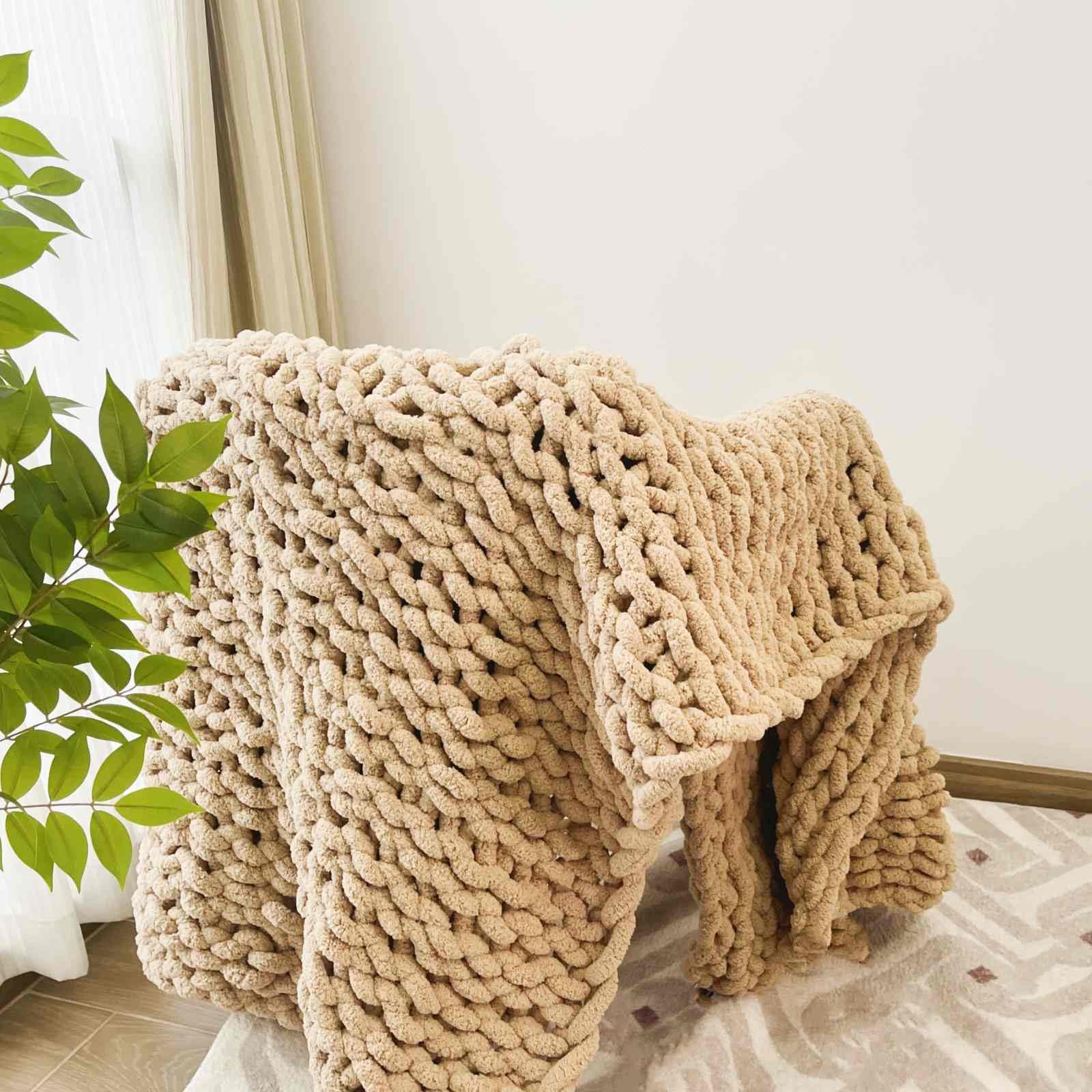 Soft Chunky Knit Throw Blanket for Couch, Cozy Warm Knitted Blankets | Hand Knit with Jumbo Chenille, Lightweight Warm Fluffy Decor for Women, Mom, Her & Girls, Sofa, Chair, Bed, 40"×40" (Gray)