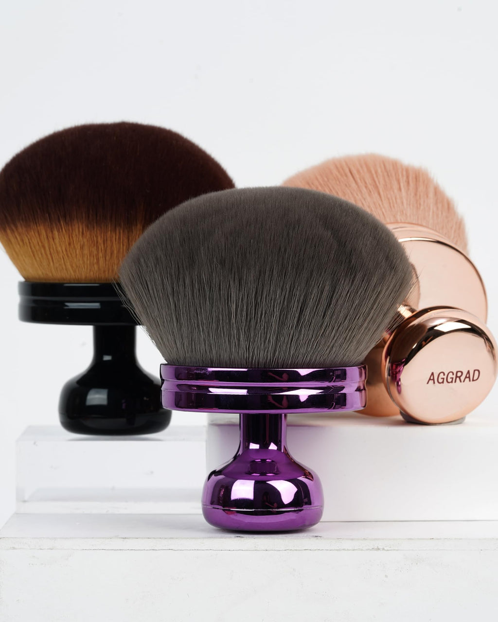 Ultra Large Blend & Blur Kabuki Brush for Body Leg Makeup Tattoo Cover Up Self Tanning, Self Tanner Brush for Self Tan, Back Tanning Applicator for Sunscreen Lotion Bronzers, Body Coverage Perfector