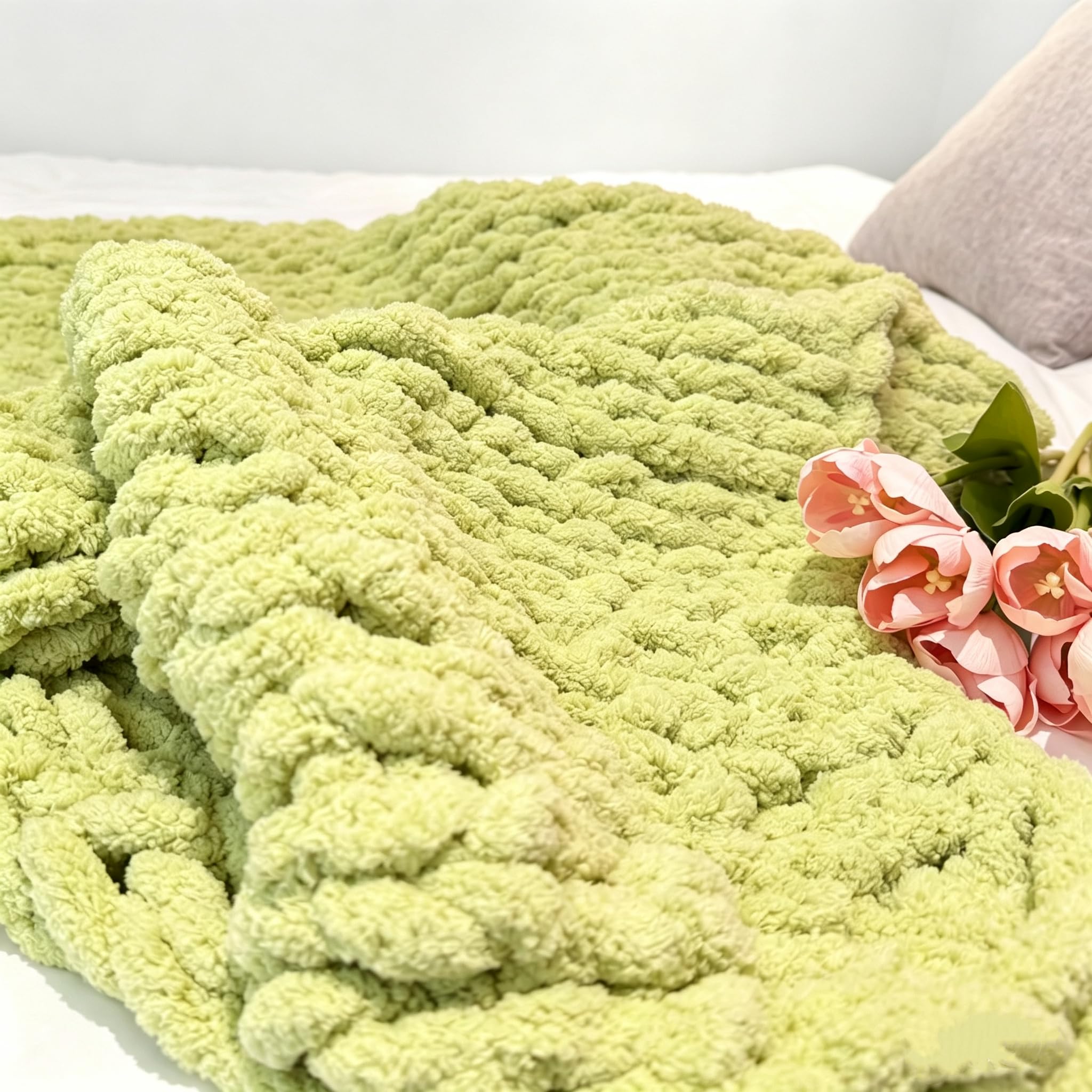 Soft Chunky Knit Throw Blanket for Couch, Cozy Warm Knitted Blankets | Hand Knit with Jumbo Chenille, Lightweight Warm Fluffy Decor for Women, Mom, Her & Girls, Sofa, Chair, Bed, 40"×40" (Gray)