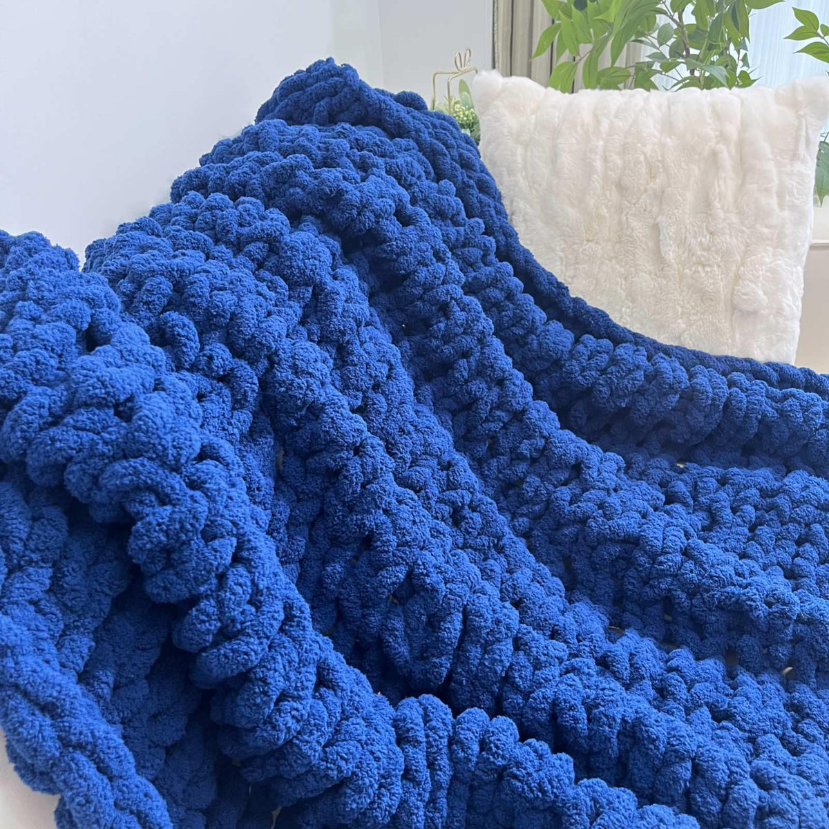 Soft Chunky Knit Throw Blanket for Couch, Cozy Warm Knitted Blankets | Hand Knit with Jumbo Chenille, Lightweight Warm Fluffy Decor for Women, Mom, Her & Girls, Sofa, Chair, Bed, 40"×40" (Gray)