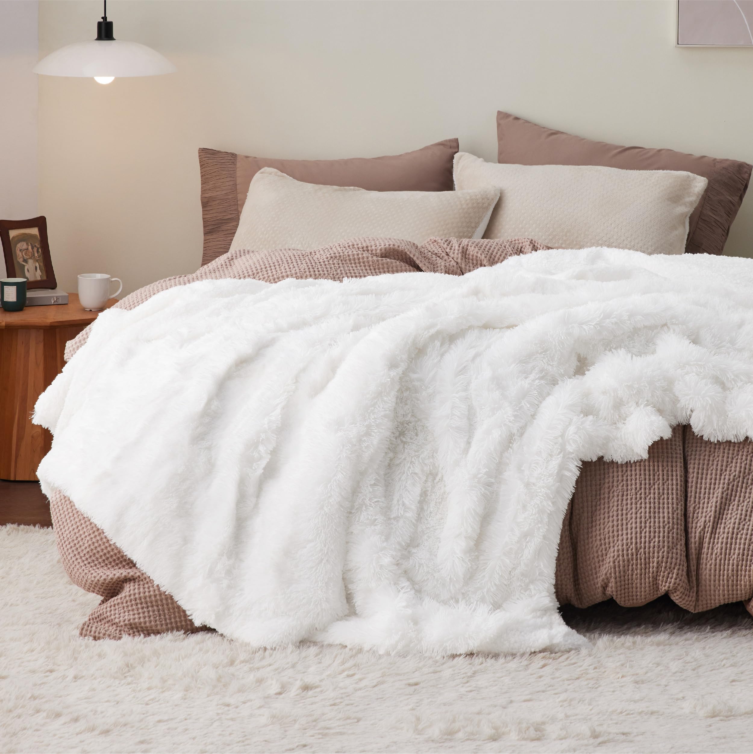 Bedsure GentleSoft Fluffy Fuzzy Faux Fur Throw Blanket for Couch, Soft Sherpa Fleece Cozy Gifts for Women, Plush Bed Blanket Room Decor for Men, Thick Warm Teen Gifts Winter Bedding
