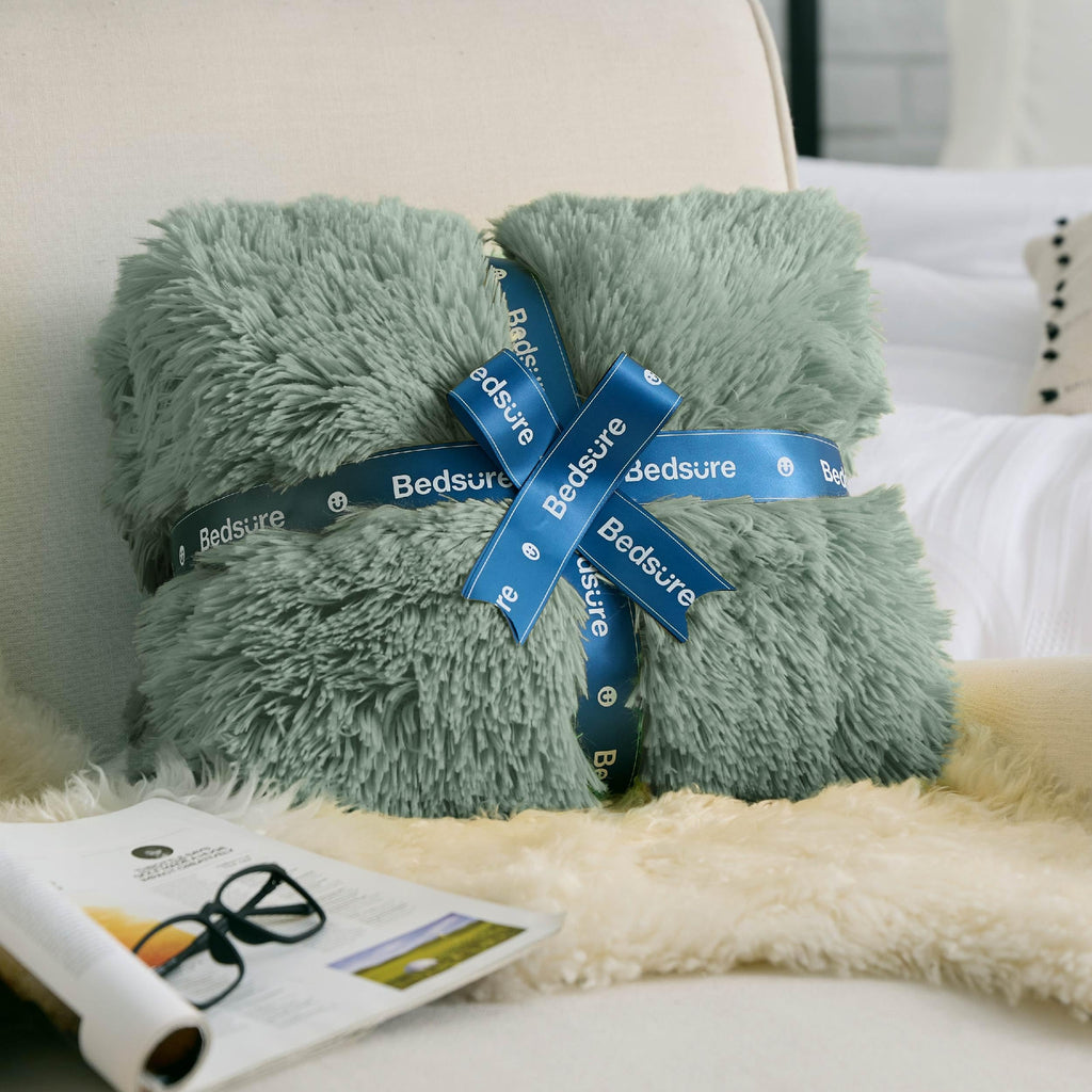 Bedsure GentleSoft Fluffy Fuzzy Faux Fur Throw Blanket for Couch, Soft Sherpa Fleece Cozy Gifts for Women, Plush Bed Blanket Room Decor for Men, Thick Warm Teen Gifts Winter Bedding