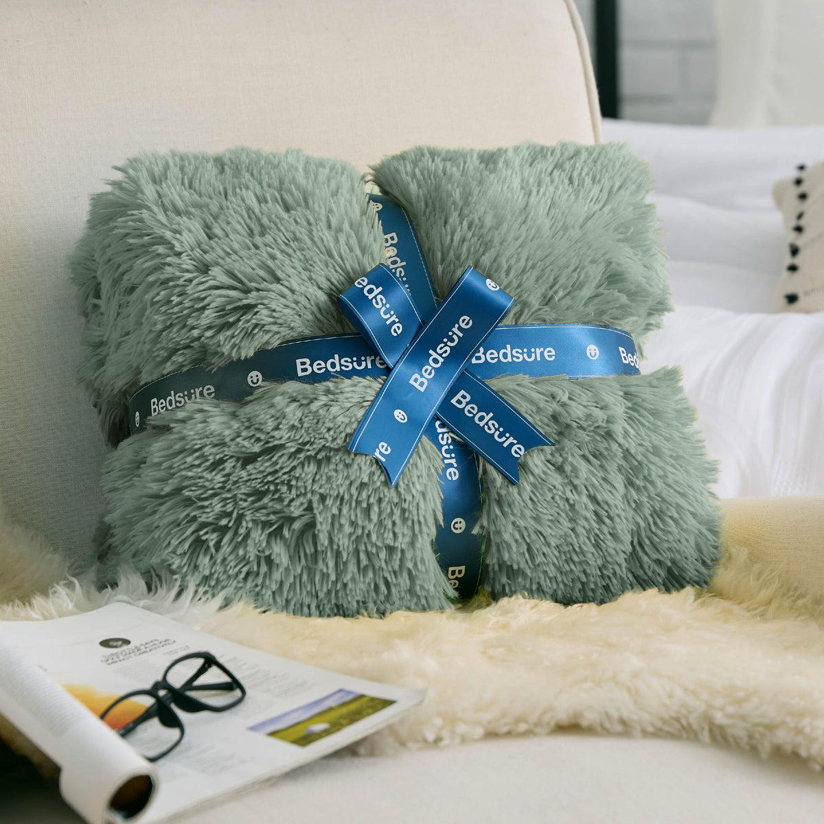 Bedsure GentleSoft Fluffy Fuzzy Faux Fur Throw Blanket for Couch, Soft Sherpa Fleece Cozy Gifts for Women, Plush Bed Blanket Room Decor for Men, Thick Warm Teen Gifts Winter Bedding