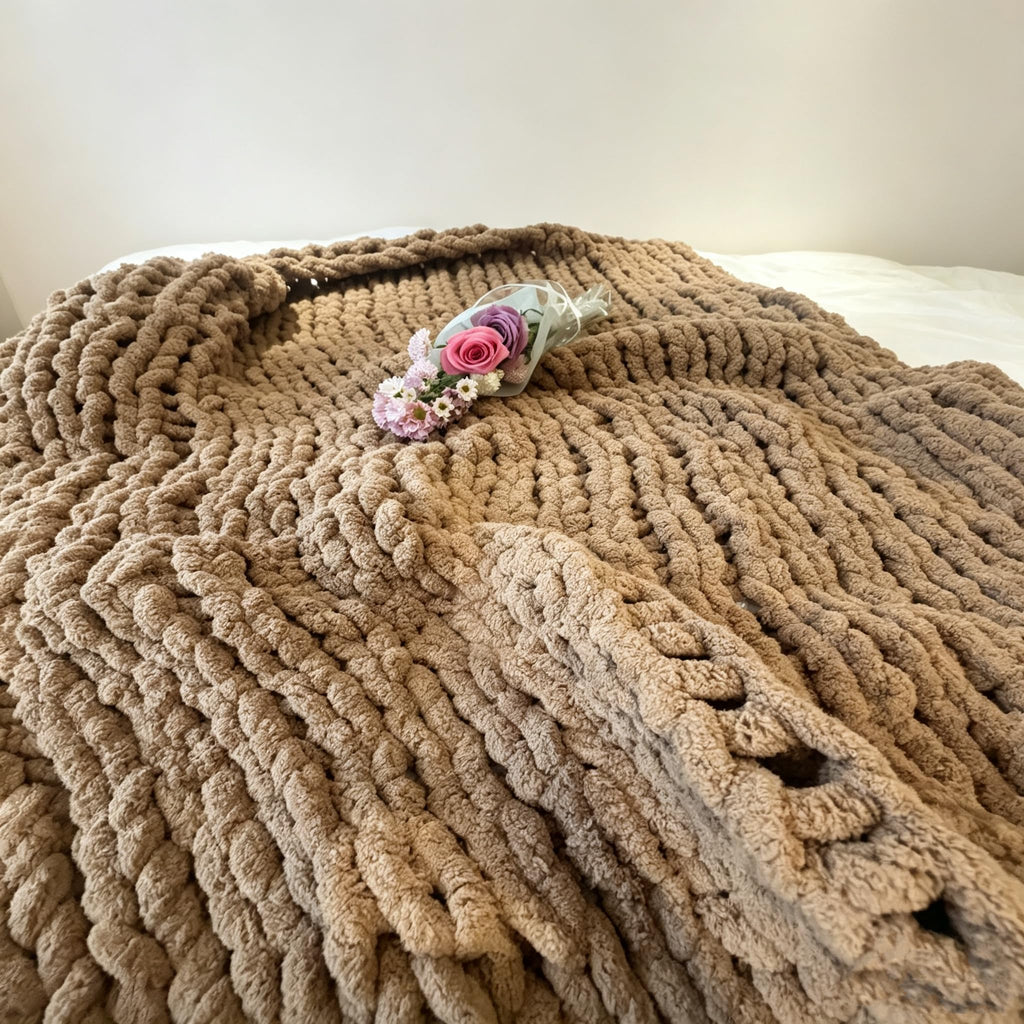 Soft Chunky Knit Throw Blanket for Couch, Cozy Warm Knitted Blankets | Hand Knit with Jumbo Chenille, Lightweight Warm Fluffy Decor for Women, Mom, Her & Girls, Sofa, Chair, Bed, 40"×40" (Gray)