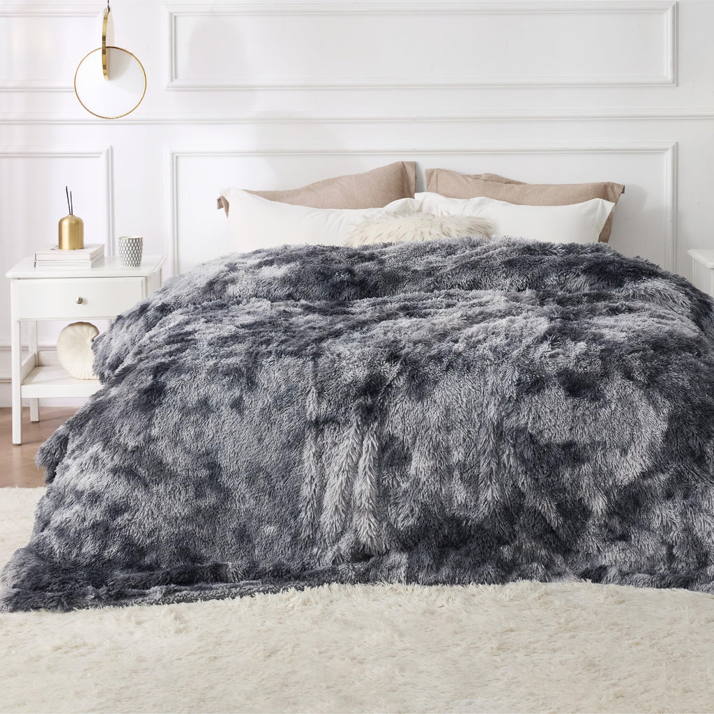 Bedsure GentleSoft Fluffy Fuzzy Faux Fur Throw Blanket for Couch, Soft Sherpa Fleece Cozy Gifts for Women, Plush Bed Blanket Room Decor for Men, Thick Warm Teen Gifts Winter Bedding